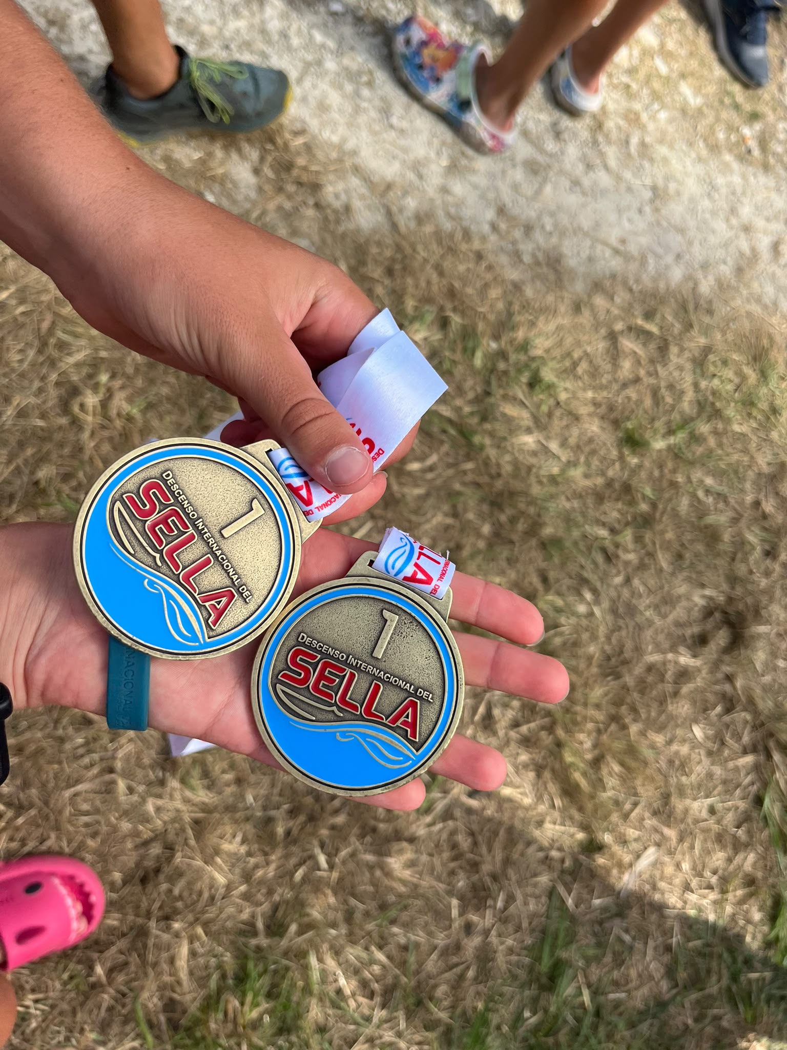 Dos medallas de oro del Descenso Internacional del Sella 2026